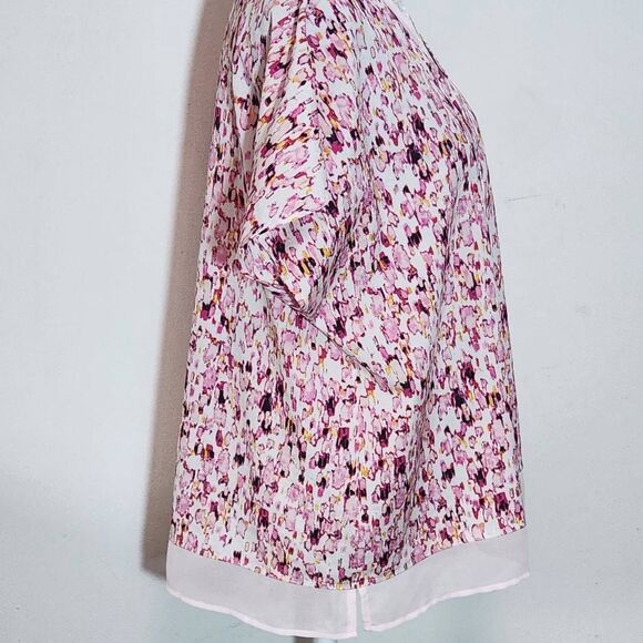 DKNY Short Sleeve Pink Print Blouse Size Medium DKNY White and Pink Top - Picture 5 of 8